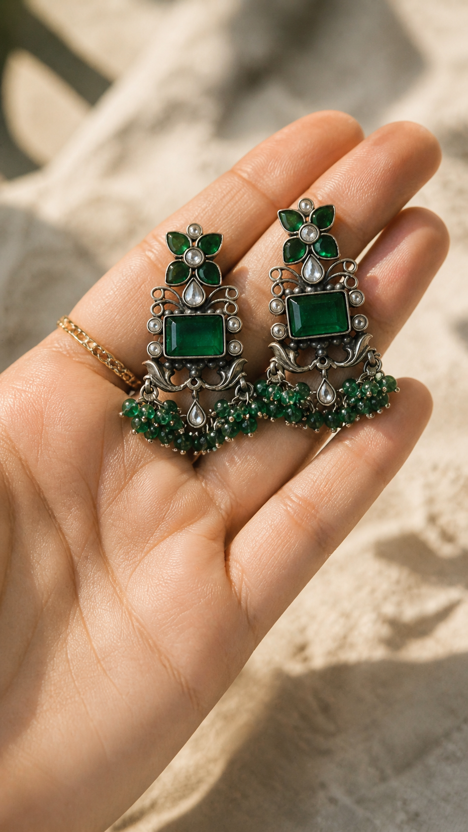 SILVER OXIDISED GREEN STONE EARINGS